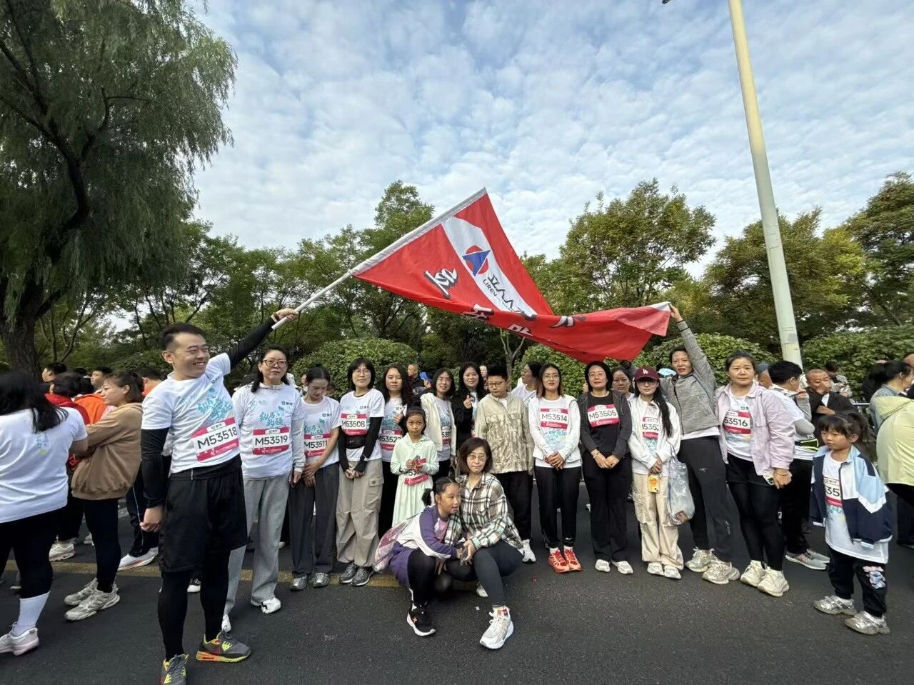 呼马-8.jpg 呼马-8.jpg